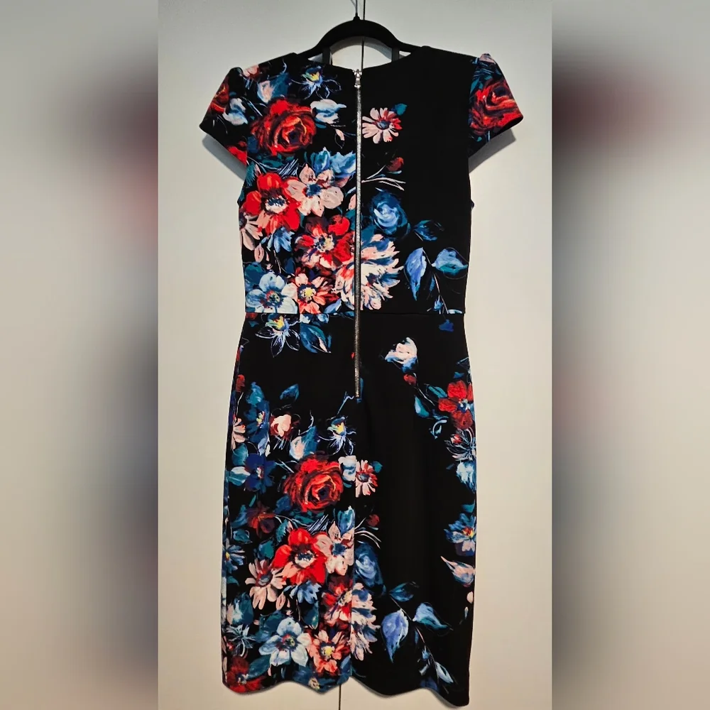 Betsey Johnson Black Floral Pencil Skirt Dress Size 2 - Picture 4 of 13
